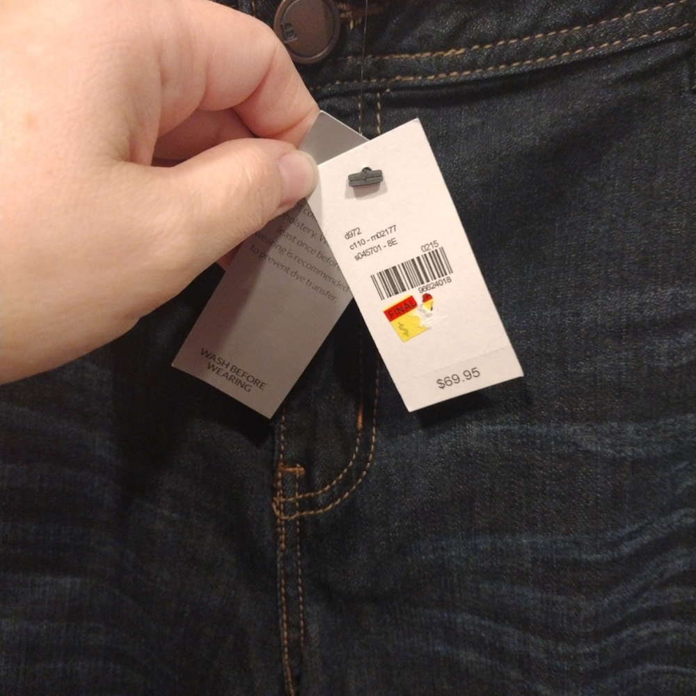 NWT Lane Bryant Dark Wash Cuffed Straight Leg jeans  Sz 18-Casual Work Wear - Picture 4 of 9